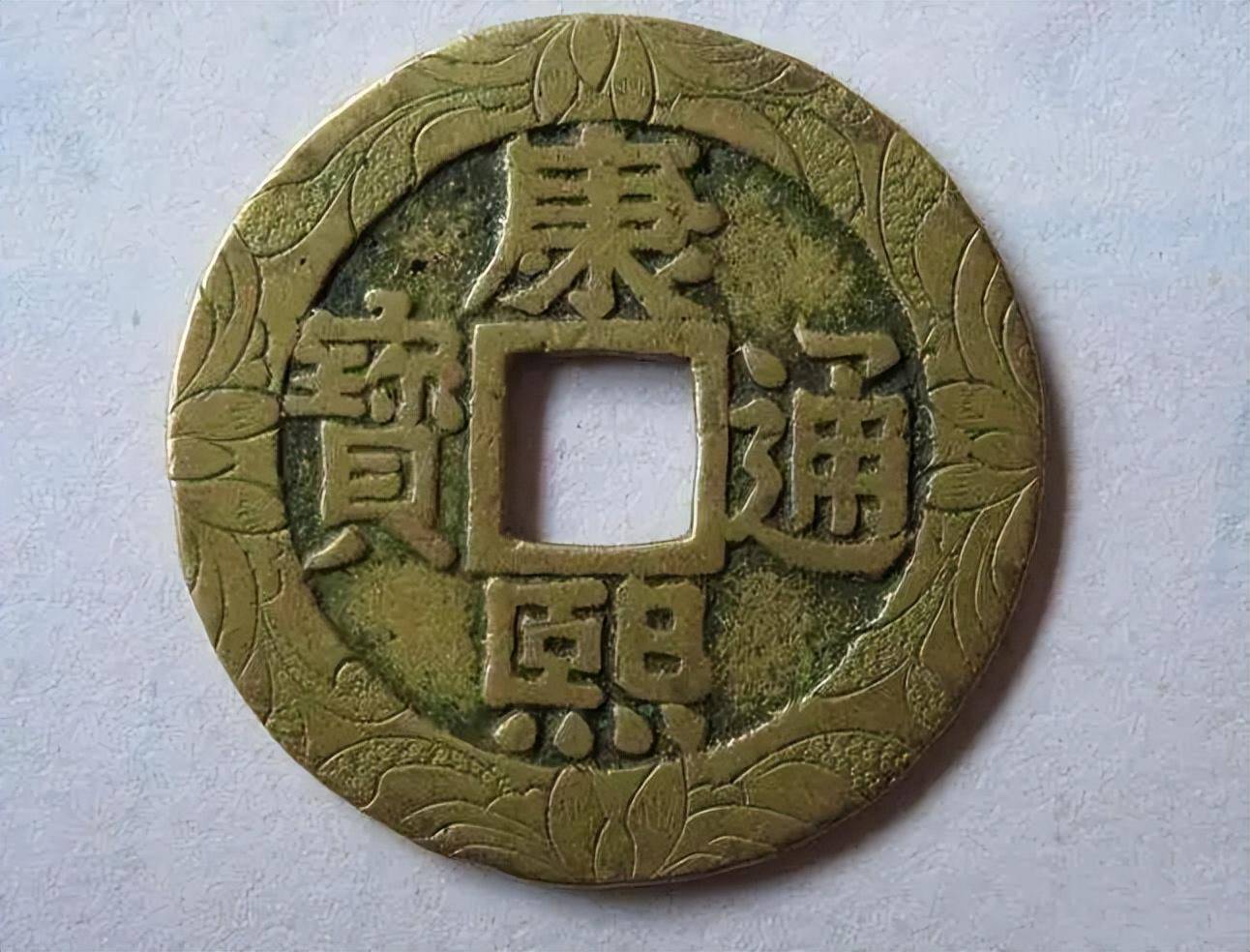 入手裸币<strong></p>
<p>全币</strong>，还是评级币？