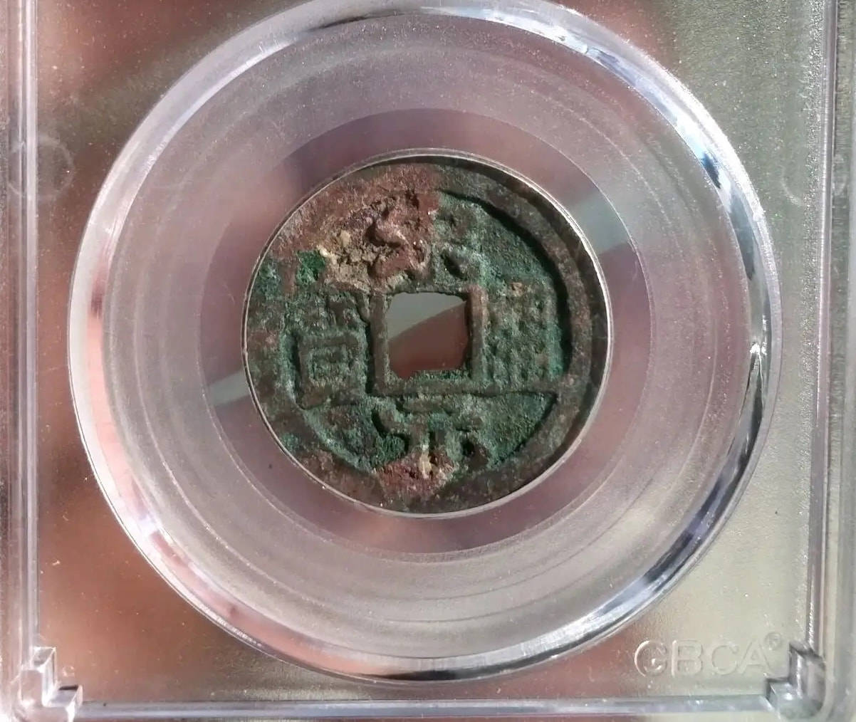 入手裸币<strong></p>
<p>全币</strong>，还是评级币？从几个优，缺点对比一下