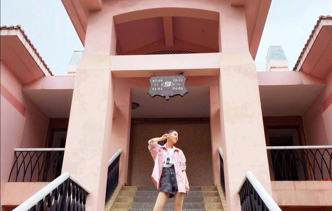 《姐姐》宿舍背景曝光<strong></p>
<p>今币网</strong>，是当地奢华酒店，最贵房间8888网民币一晚