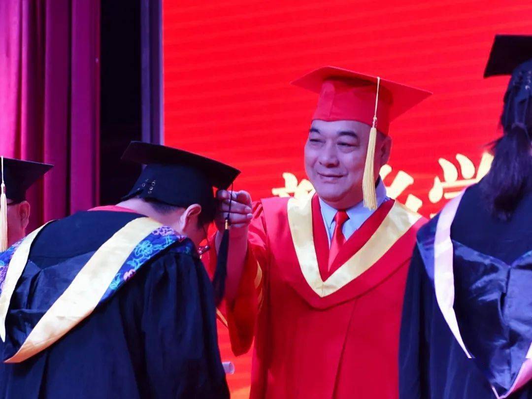 千禧同学<strong></p>
<p>千禧币</strong>，毕业快乐！