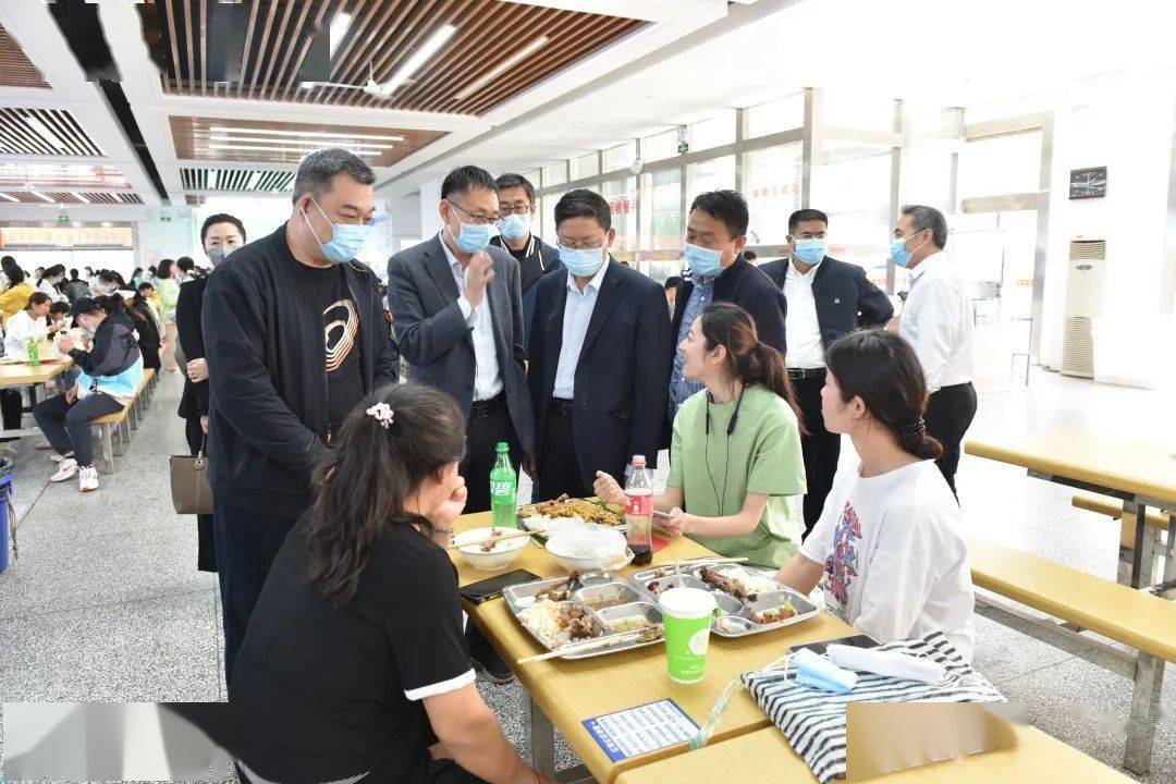 千禧同学<strong></p>
<p>千禧币</strong>，毕业快乐！