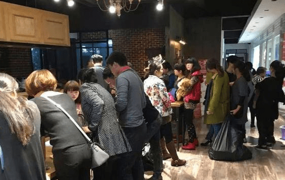 积分商城和传统商城有什么区别<strong></p>
<p>云币商城</strong>？我们该怎么选择？