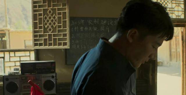《山海情》黄轩坐着ECT车<strong></p>
<p>ect币</strong>？闫妮娃脸太白？还好有尤勇张嘉译来
