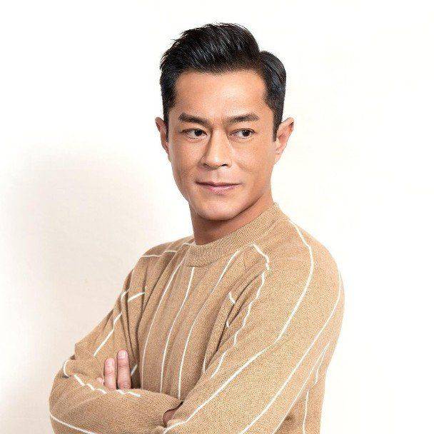 古天乐中文惊艳网友<strong></p>
<p>币然</strong>！雪耻当年“省姐轮”闹笑话