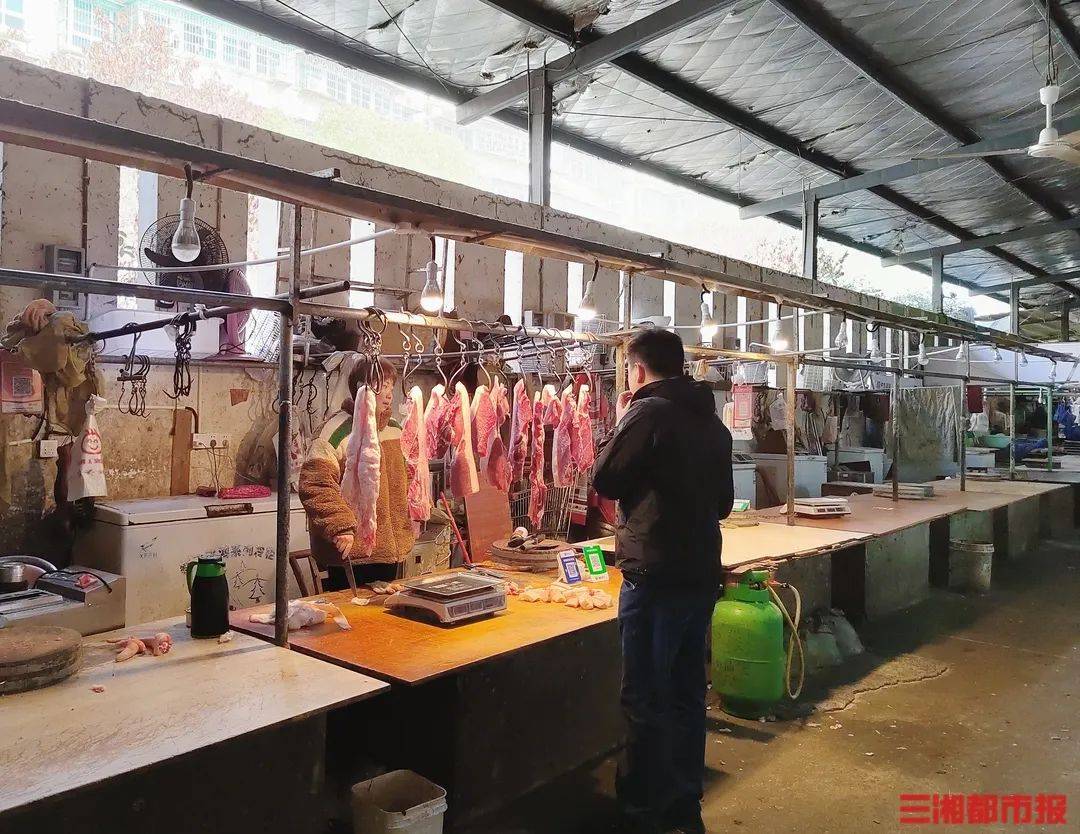 价格继续下跌<strong></p>
<p>原油价格下跌</strong>！