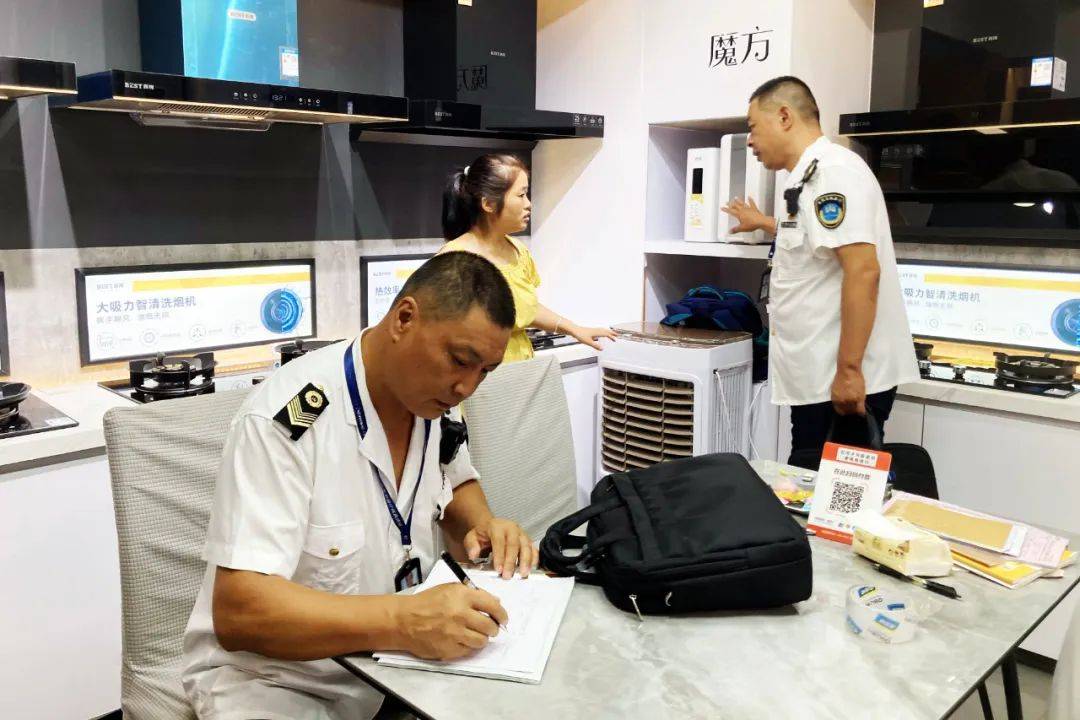 师市卫生健康综合行政执法大队加强涉水产品销售市场监管 确保饮水卫生安全