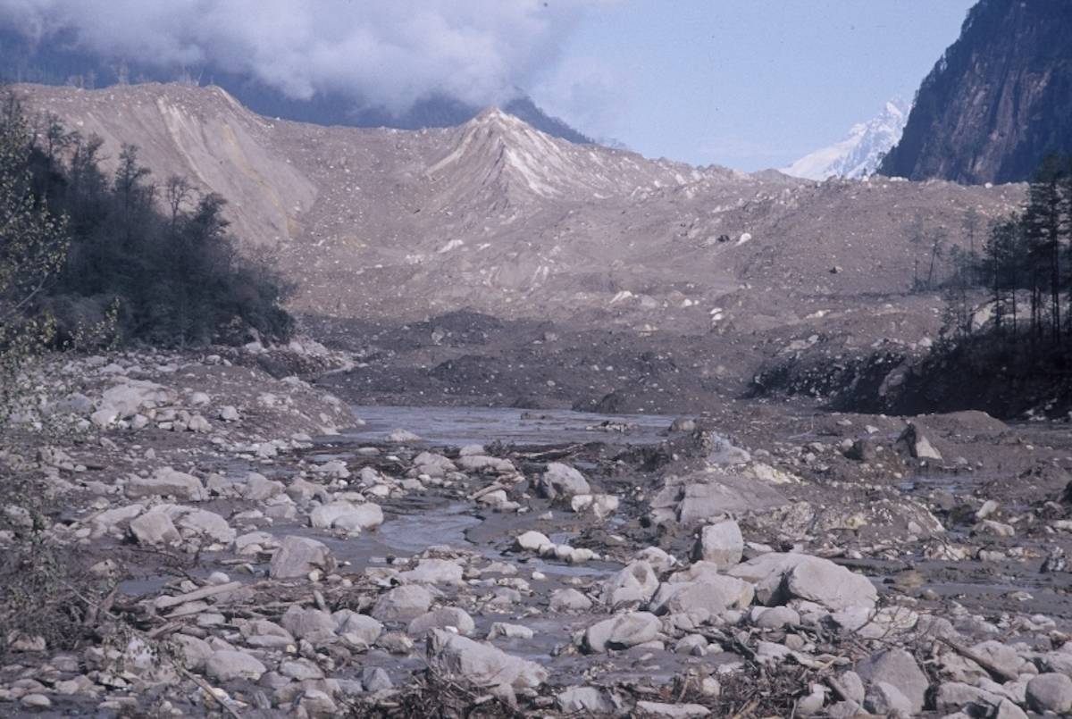 “亚洲水塔”留不住水了<strong></p>
<p>理财经理面试</strong>？