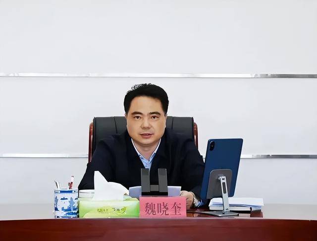 卸任市委书记3天后<strong></p>
<p>黄金理财产品</strong>，55岁的他任省政府党组成员！