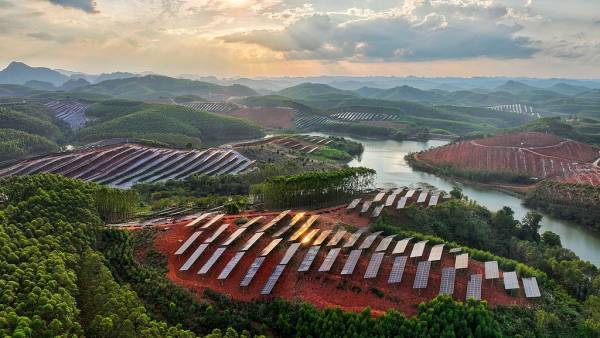 “某些国家话说得很满却不落实<strong></p>
<p>盛京银行理财</strong>，中国正相反”
