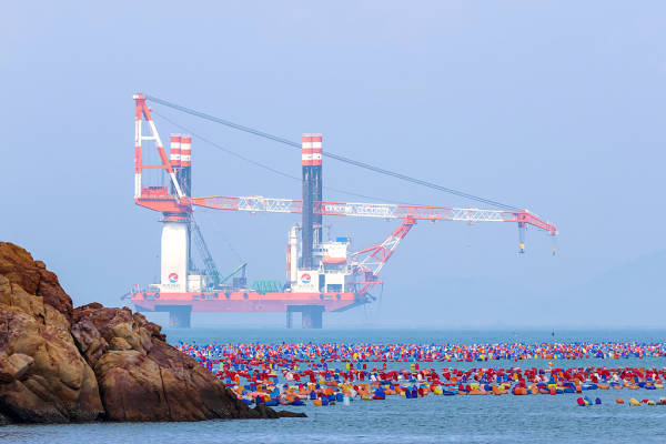 “某些国家话说得很满却不落实<strong></p>
<p>盛京银行理财</strong>，中国正相反”