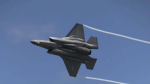 美军：飞行员慌乱中弃机弹射时<strong></p>
<p>盛京银行理财</strong>，F-35战机并未失控