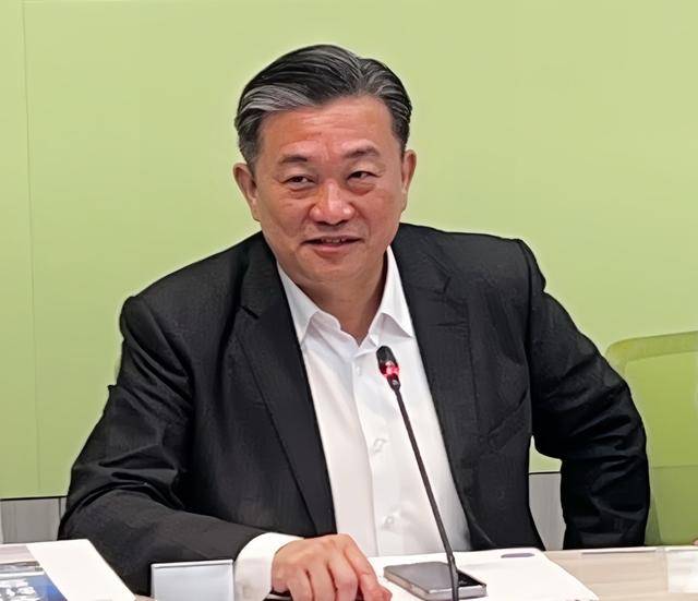 王定宇称《光辉岁月》《海阔天空》在大陆不能唱<strong></p>
<p>专户理财</strong>，台网友轰：造谣一张嘴