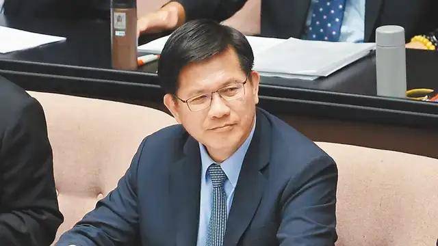 “让美国再次伟大<strong></p>
<p>中年理财</strong>，离不开台湾”，赖当局是狂还是傻？这病得治