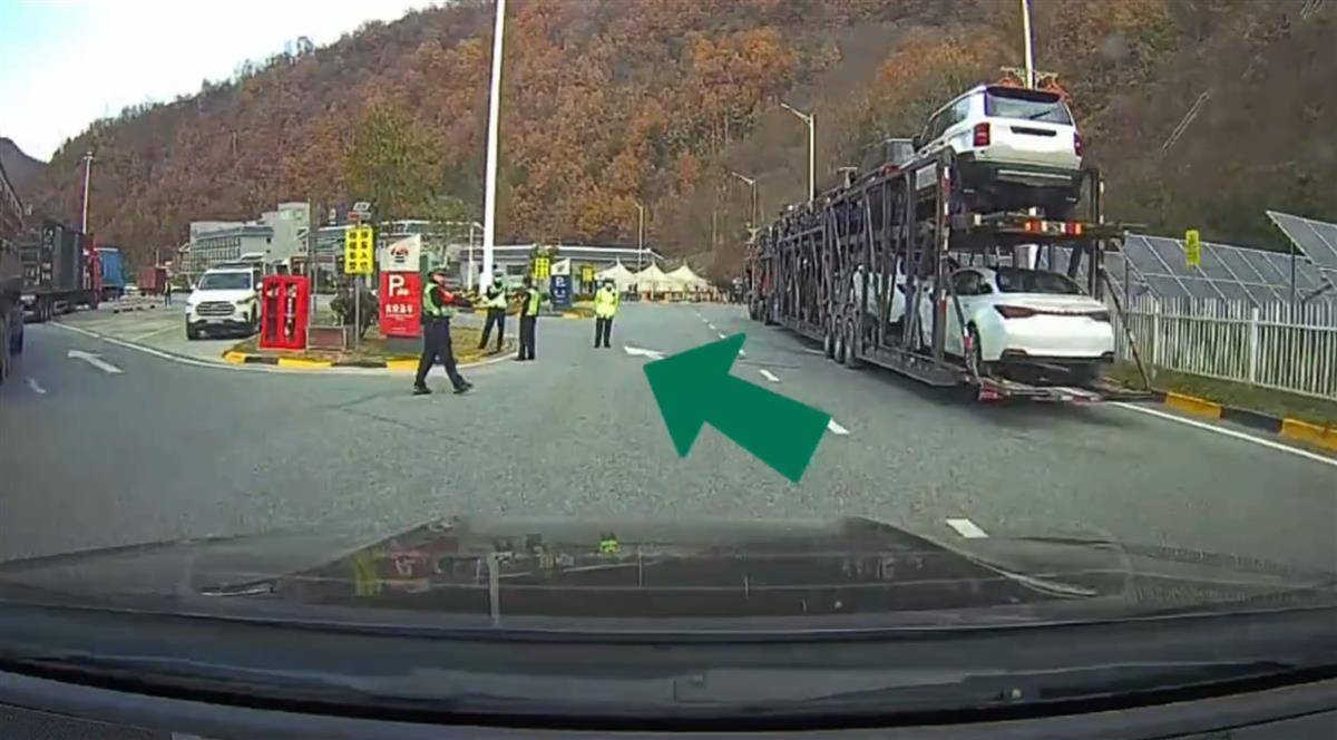 网红博主反映交警在高速上设卡查超速<strong></p>
<p>平台理财哪个好</strong>，质疑其滥用职权，汉中警方回应