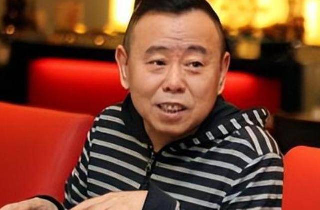 潘长江:我钱花一辈子也花不完<strong></p>
<p>平台理财哪个好</strong>,如今67岁却越活越“糊涂”了