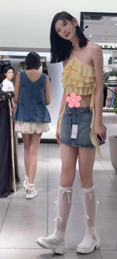 女孩身高2米26貌美如花<strong></p>
<p>公司理财答案</strong>，妈妈天天发愁：白长这么漂亮，没人敢追