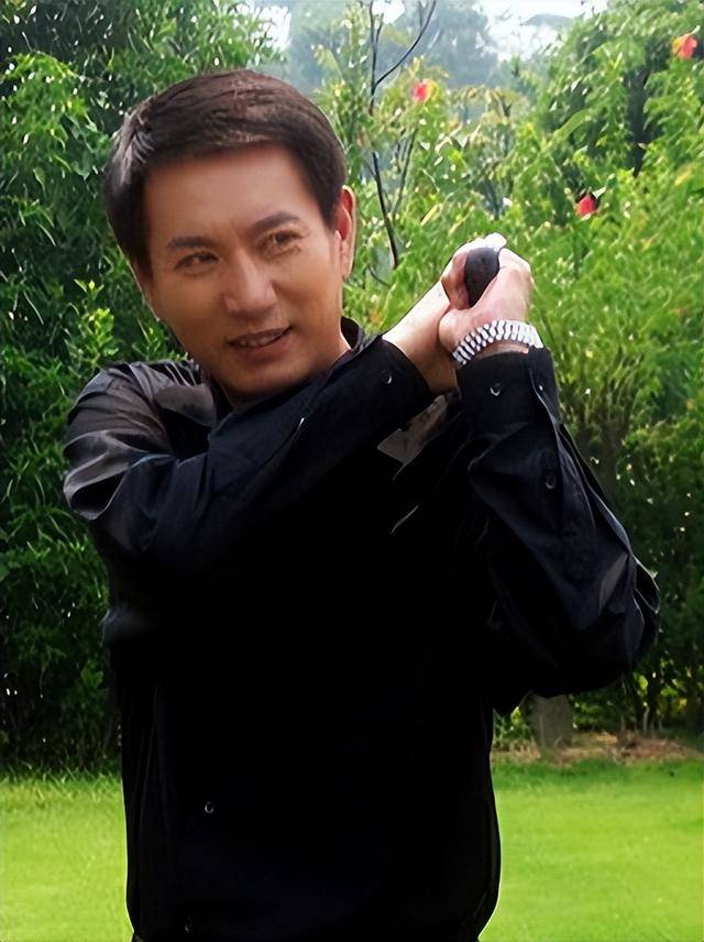 “坏人专业户”姚刚：一生无妻无子<strong></p>
<p>立马理财</strong>，如今53岁在千万豪宅一个人住