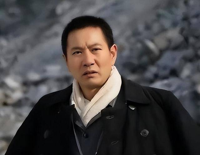 “坏人专业户”姚刚：一生无妻无子<strong></p>
<p>立马理财</strong>，如今53岁在千万豪宅一个人住