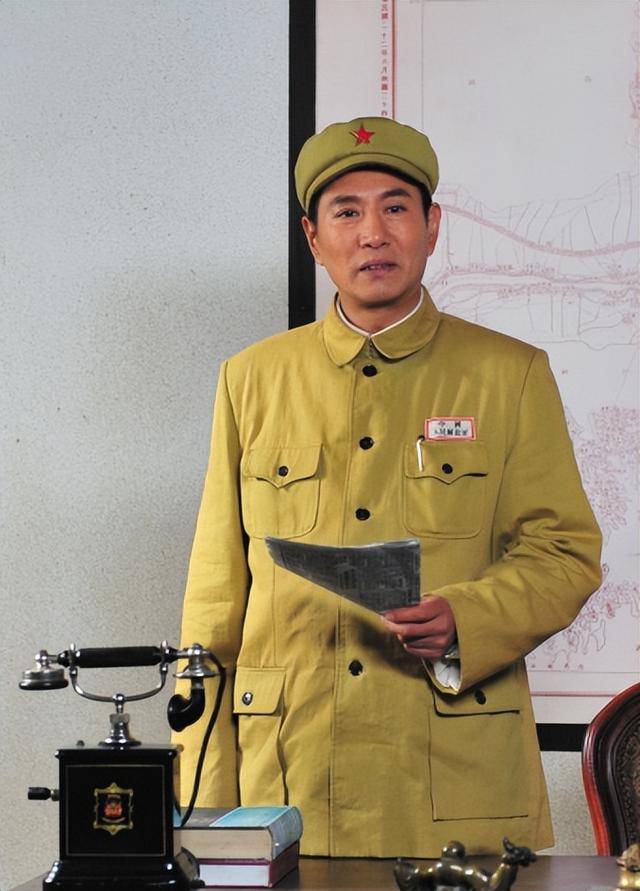 “坏人专业户”姚刚：一生无妻无子<strong></p>
<p>立马理财</strong>，如今53岁在千万豪宅一个人住