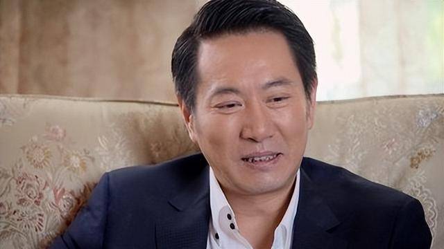 “坏人专业户”姚刚：一生无妻无子<strong></p>
<p>立马理财</strong>，如今53岁在千万豪宅一个人住