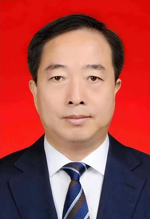 太原市委常委、副市长杨继承<strong></p>
<p>固定理财</strong>，拟任新职