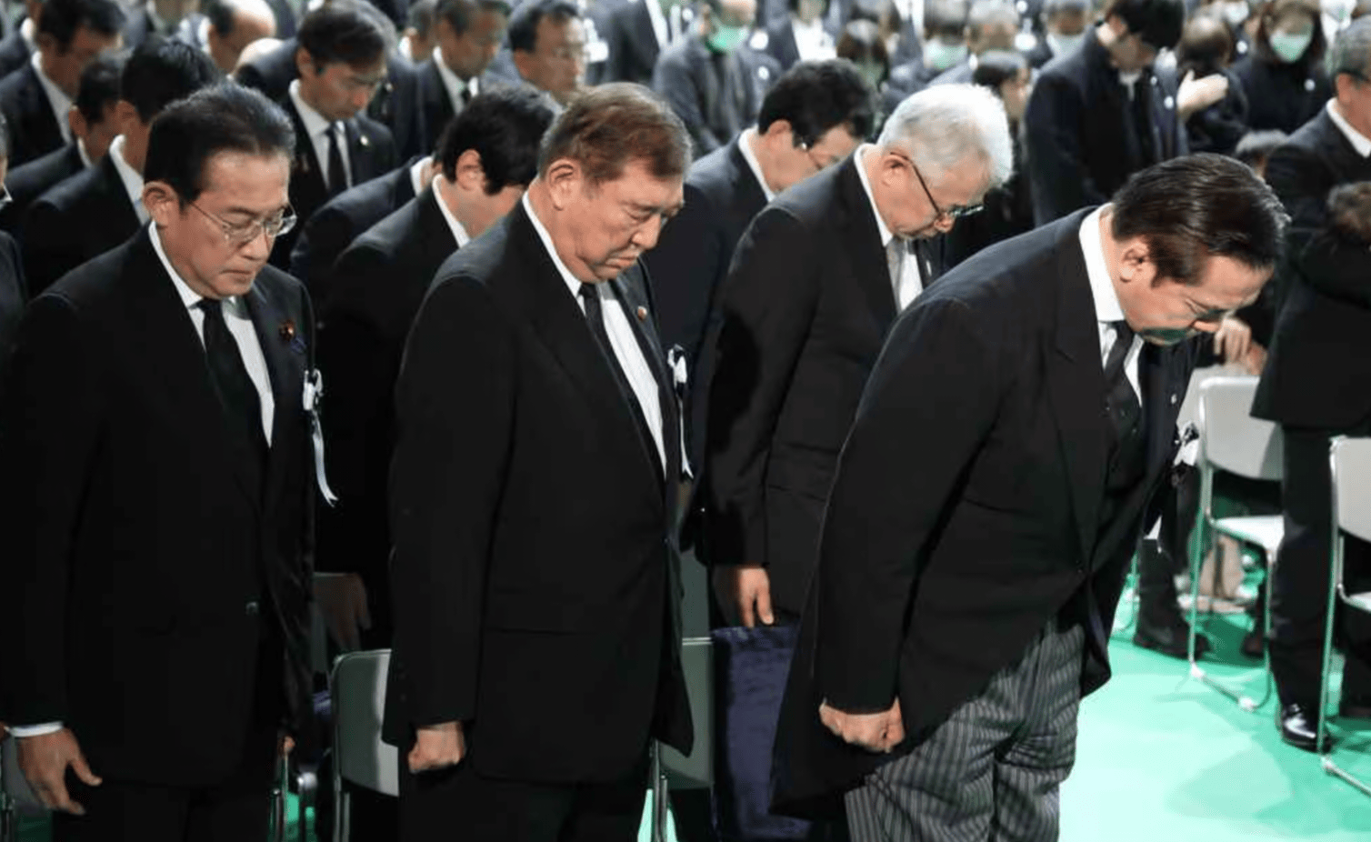 日本首相出席活动会场附近<strong></p>
<p>一万块理财</strong>，20岁大学生因形迹可疑身藏利器被捕