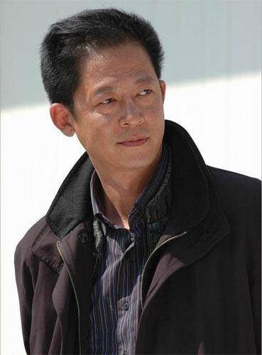 王志文：我落难时王宝强伸出援手<strong></p>
<p>一万块理财</strong>，但宝强落难借300w我却一分没给