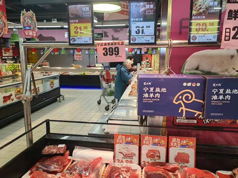 一头肉牛平均亏损1600元以上！牛肉价格跌至年内新低<strong></p>
<p>一万块理财</strong>，今年有望反弹
