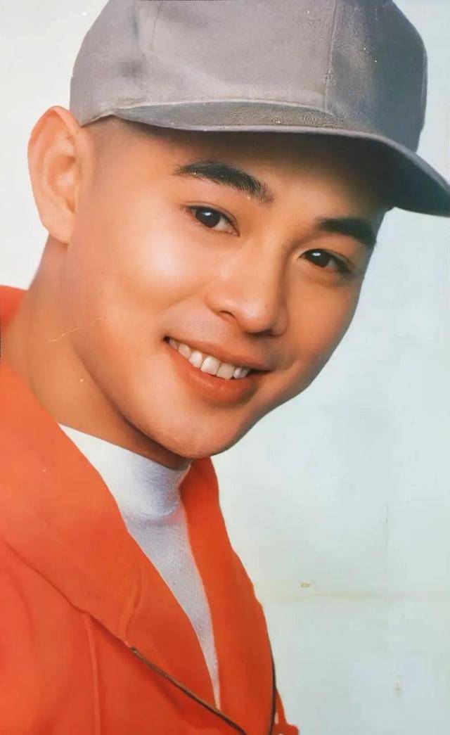 李连杰:后事一切从简<strong></p>
<p>理财师考试</strong>，不用立碑也不用办丧事，树葬海葬都可以