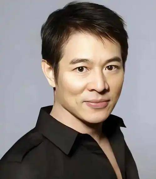 李连杰:后事一切从简<strong></p>
<p>理财师考试</strong>，不用立碑也不用办丧事，树葬海葬都可以