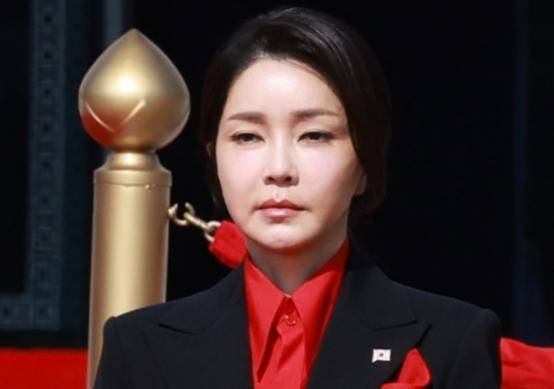 韩媒：韩国淑明女子大学初步判定<strong></p>
<p>理财公司跑路</strong>，金建希硕士论文存在抄袭