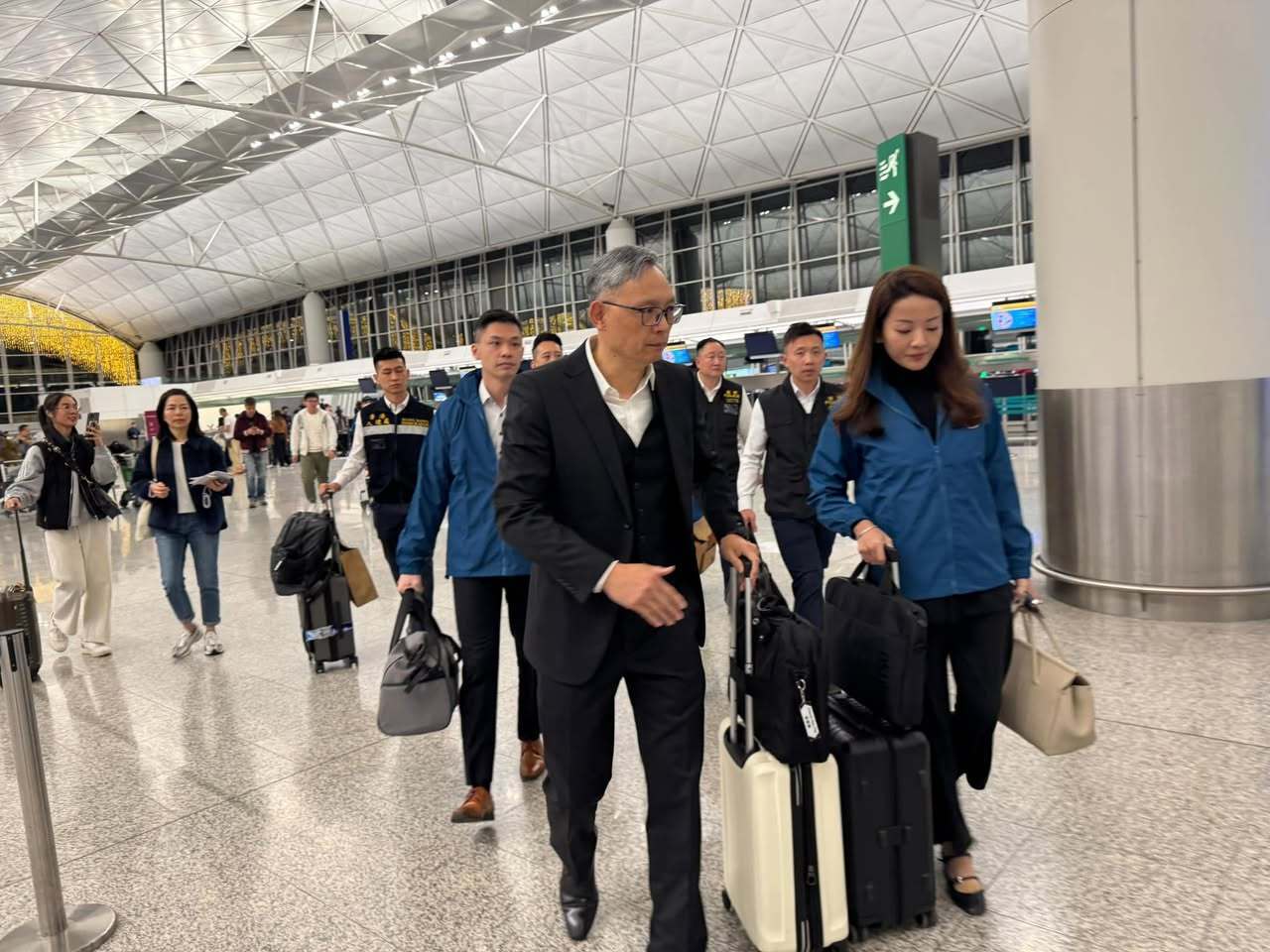 仍有12名港人被困缅甸<strong></p>
<p>小猪理财</strong>，香港派专责小组前往泰国跟进