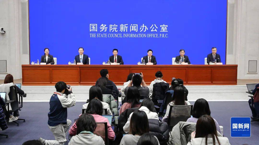 央行：机构可随时获得足够资金增加投资<strong></p>
<p>掌悦理财</strong>！