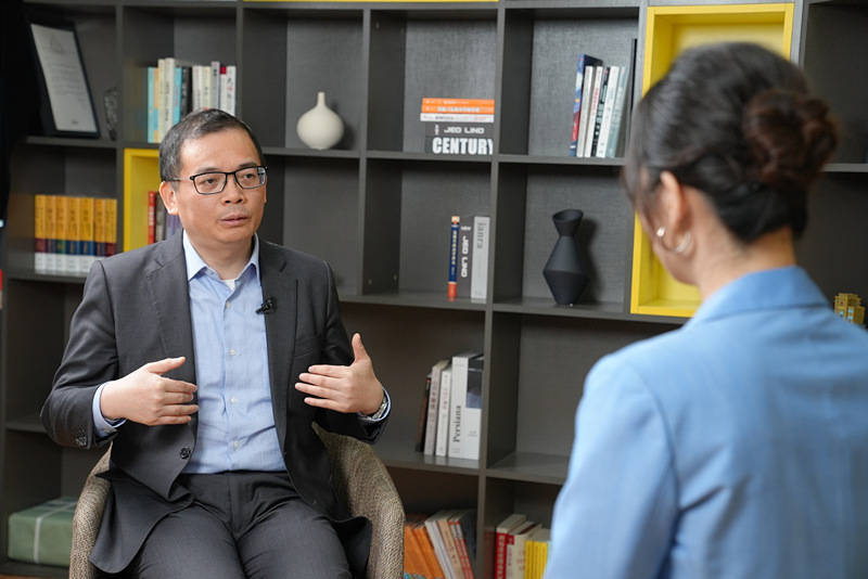 陆挺：1.7亿农村老人月均养老金200多<strong></p>
<p>财付通理财</strong>，农民的社保没跟上国家经济发展