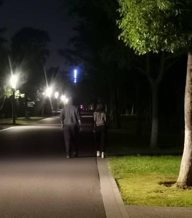 33岁单身女护士公园邂逅58岁已婚教授<strong></p>
<p>理财质押贷款</strong>，怀孕后对方两帆布口袋装400万了断，她再次索要600万被判三缓五