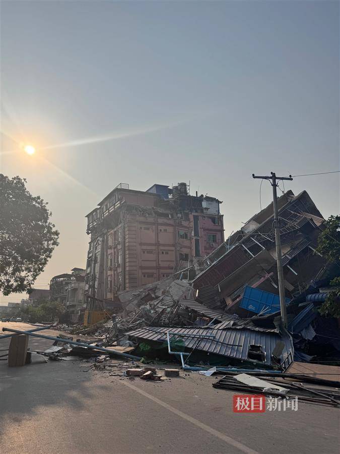 三名中国人在曼德勒所住宾馆垮塌：一人从6楼掉下失联<strong></p>
<p>网商银行理财</strong>，另一人在废墟中被安全挖出
