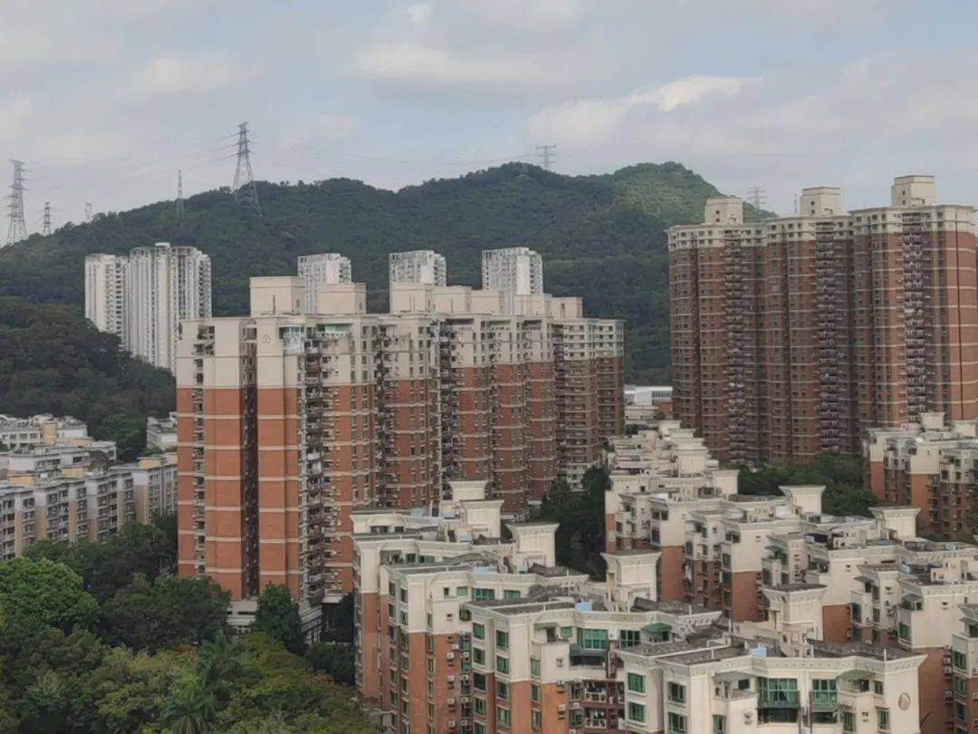 “一小时飞过8架”“感觉屋在抖”！深圳有小区遭遇<strong></p>
<p>银行投资理财产品</strong>，市民：睡不着