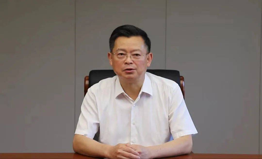 国家国防科工局原副局长张建华投案<strong></p>
<p>投资理财入门</strong>，今年已有24名中管干部落马