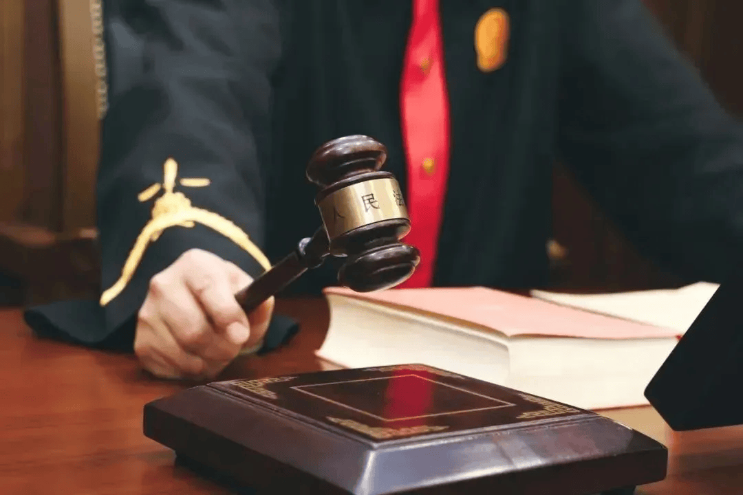 女子请假陪孩子高考被开除<strong></p>
<p>投资理财课</strong>，称领导口头同意！公司不认：旷工！官司一路打到高院……