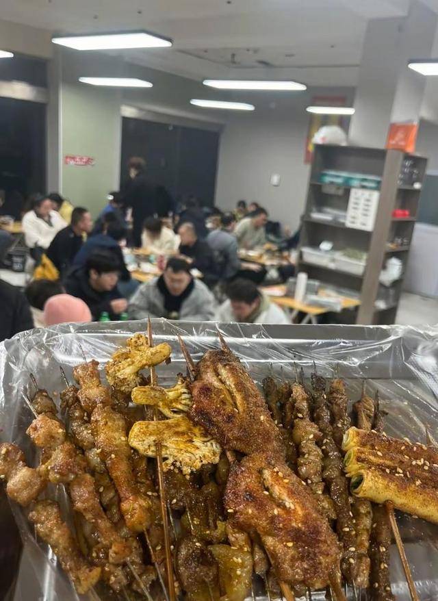 常州一烧烤店花10万赞助苏超<strong></p>
<p>速刷理财版</strong>，因系唯一个体赞助商爆火，附近商户：之前生意一直好