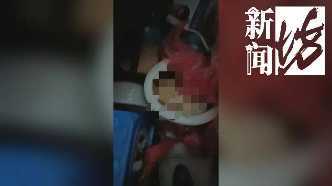 上海一老人拒绝疏通马桶<strong></p>
<p>得宝理财</strong>，整栋楼天天被臭味“袭击”！邻居们真崩溃了