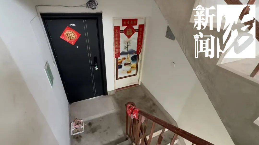 上海一老人拒绝疏通马桶<strong></p>
<p>得宝理财</strong>，整栋楼天天被臭味“袭击”！邻居们真崩溃了