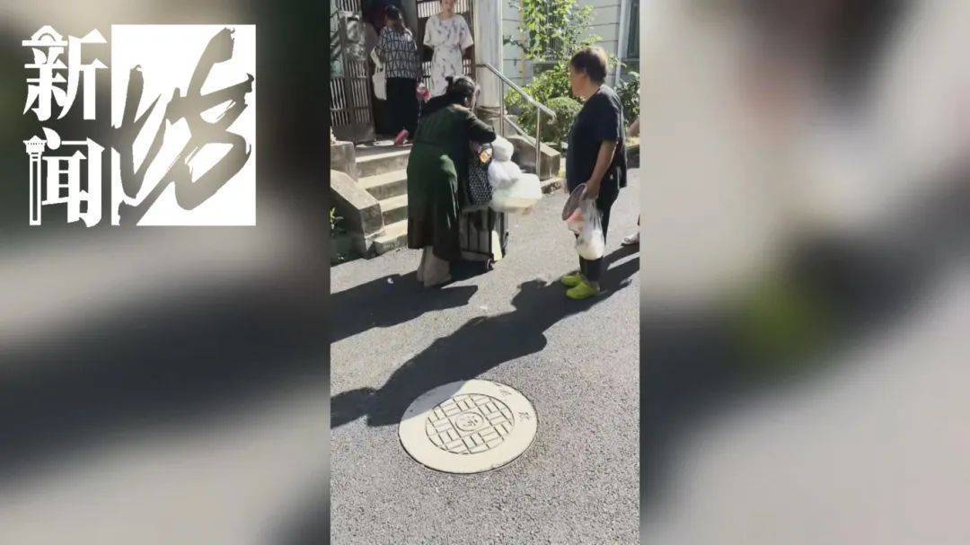 上海一老人拒绝疏通马桶<strong></p>
<p>得宝理财</strong>，整栋楼天天被臭味“袭击”！邻居们真崩溃了