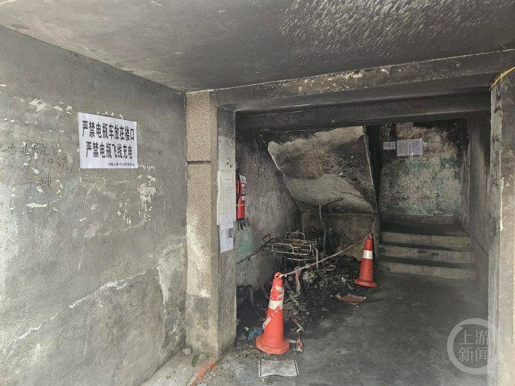 成都一小区电瓶车楼道“飞线充电”酿火灾<strong></p>
<p>人民币理财产品</strong>，一家四口1死2伤，涉事车主被刑拘