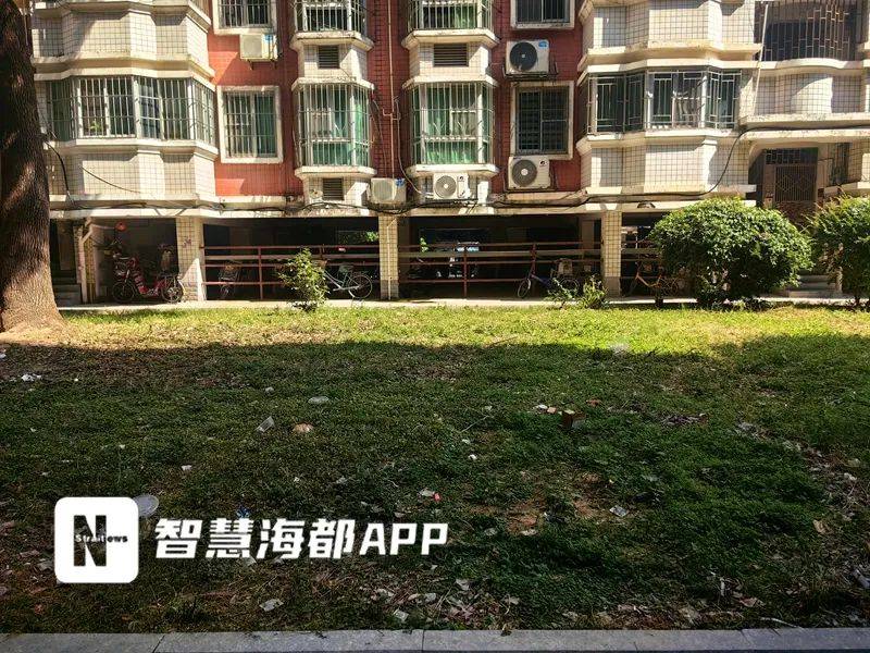 太恶心了！福州一小区业主崩溃：“有人高空抛屎<strong></p>
<p>金融理财机构</strong>，溅得到处都是！”
