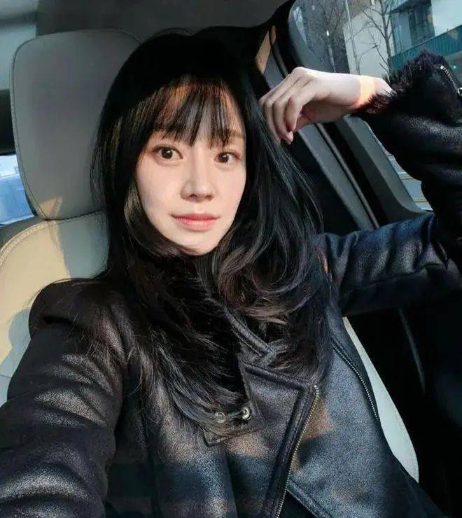 43岁韩国女演员李屿迩去世<strong></p>
<p>金融理财机构</strong>，死因未公布