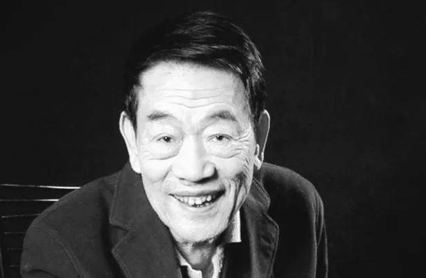 郭德纲发文悼念相声演员杨少华<strong></p>
<p>好好理财</strong>，李金斗称杨少华在午休时安详辞世，生前状态良好