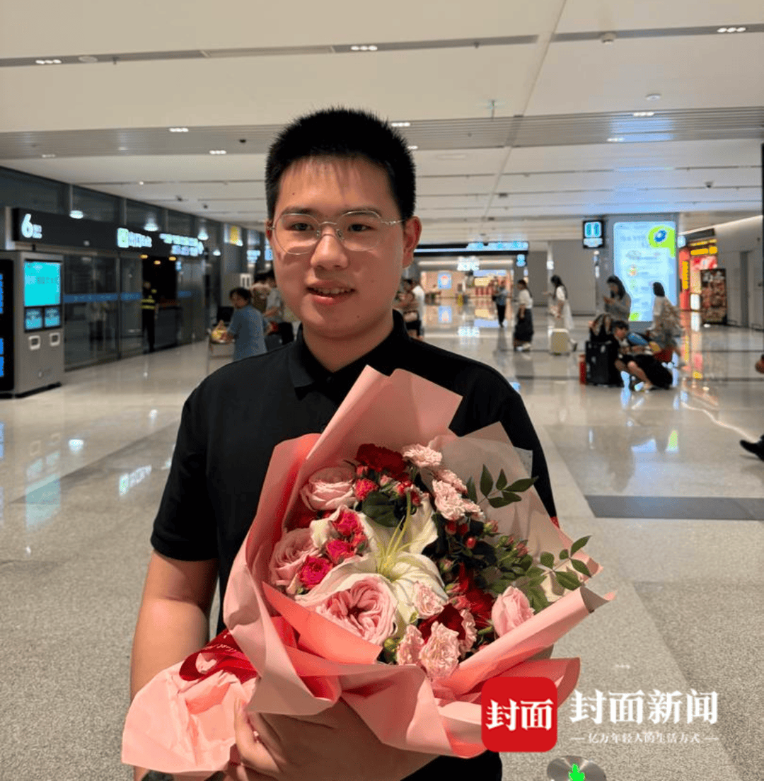 理论成绩世界第一<strong></p>
<p>最好的投资理财</strong>！成都七中17岁学子夺得国际化学奥赛金牌