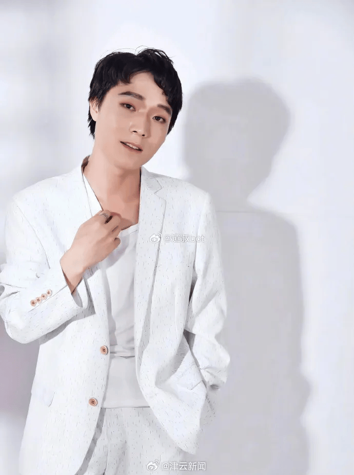 男艺人张艺洋杀害16岁女友被枪决<strong></p>
<p>投资理财集团</strong>，成娱乐圈首位被执行死刑的艺人