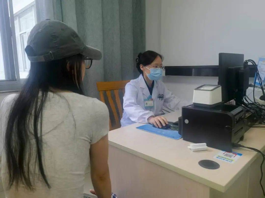 杭州32岁小伙每天打篮球到深夜<strong></p>
<p>银行理财新规</strong>，一查“韧带撕裂”！近期多人中招